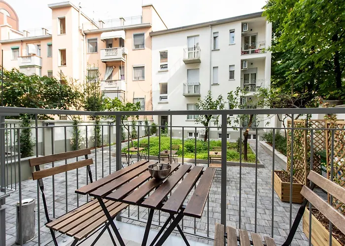 Aristotele Building - B Home